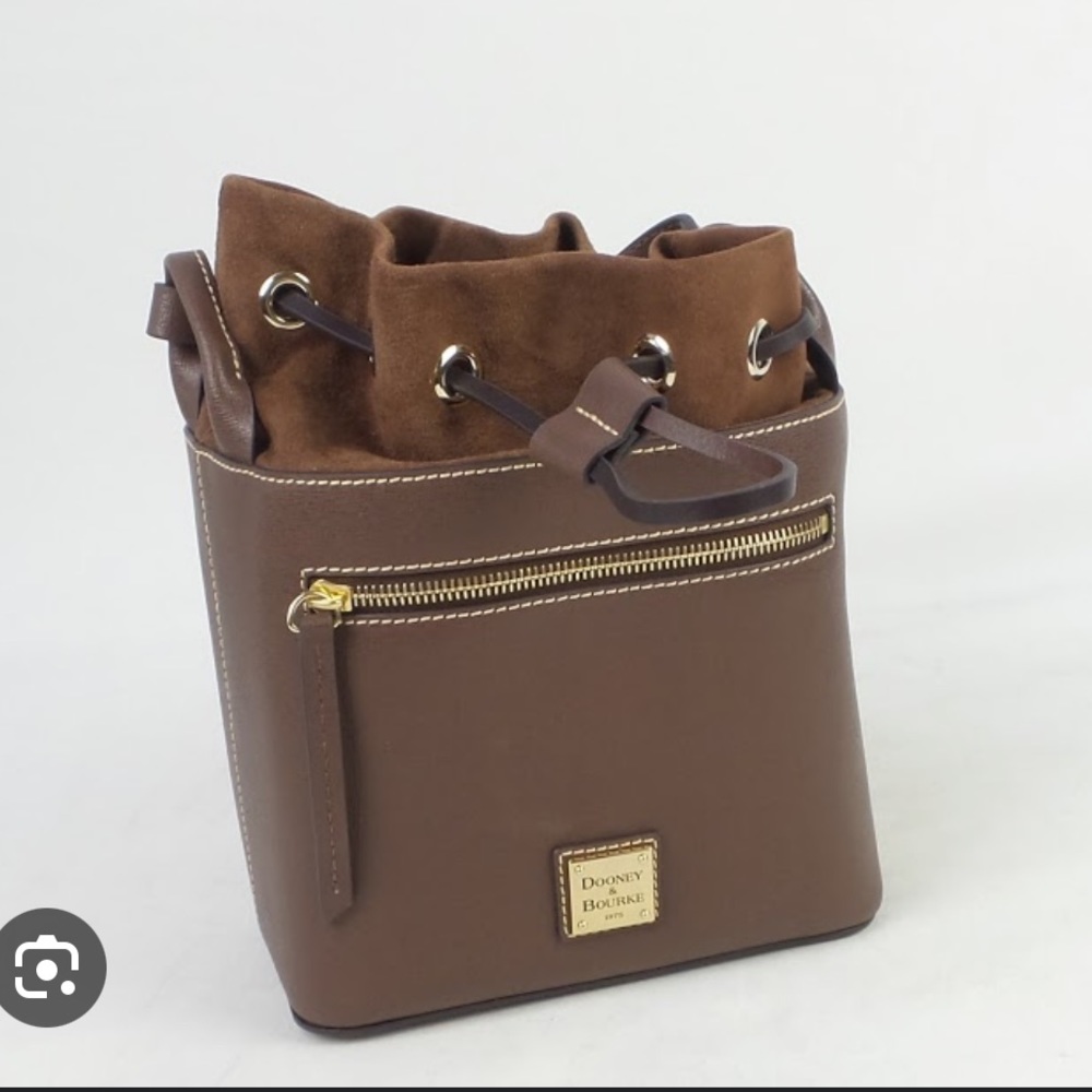 Beacon Saffiano bucket bag